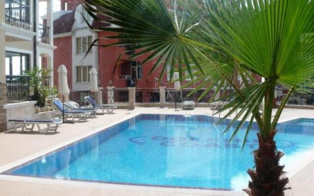 Отель Vip Club Dolphin Coast Болгария, Солнечный берег - отзывы, цены и фото номеров - забронировать отель Vip Club Dolphin Coast онлайн бассейн
