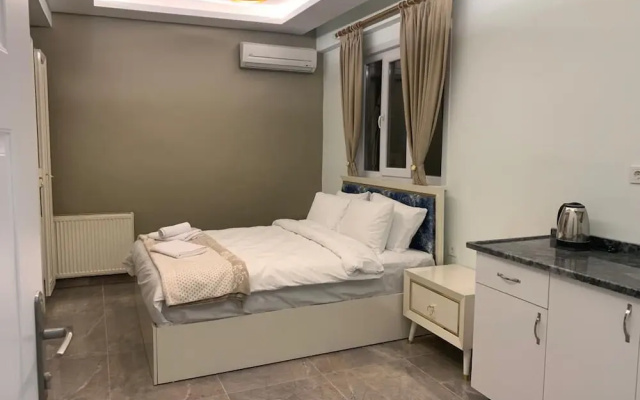 Taksim Miran Suit