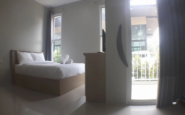 Plychan Hotel