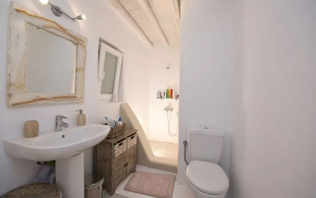 Ornos Suites