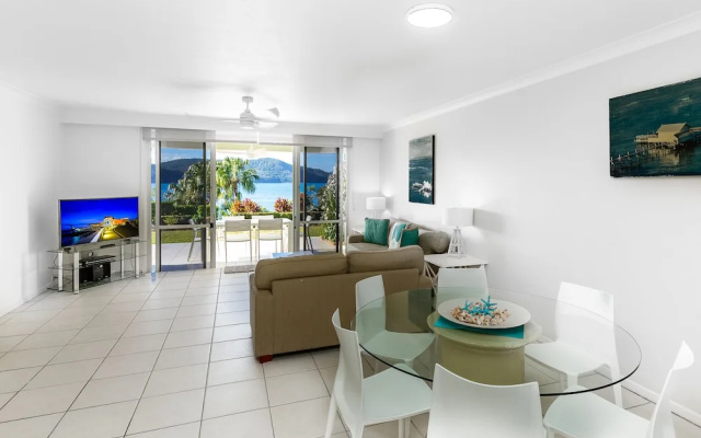 Lagoon 005 on Hamilton Island