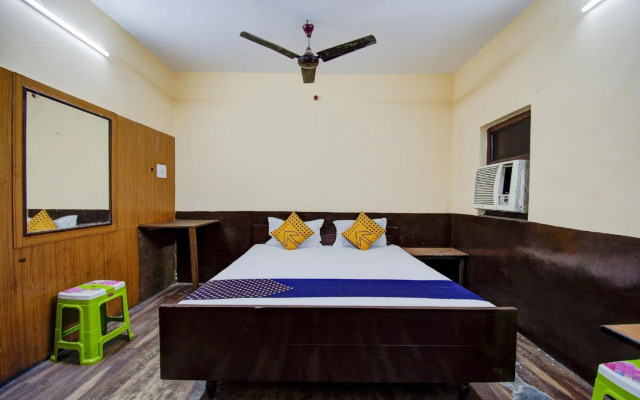 Dear Hotel by OYO Rooms