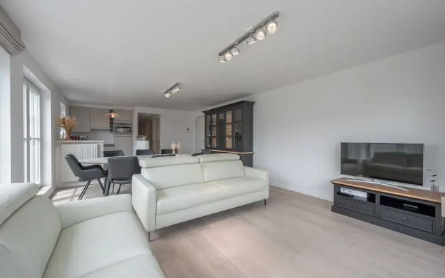 Apartment in Knokke Near Lippenslaan