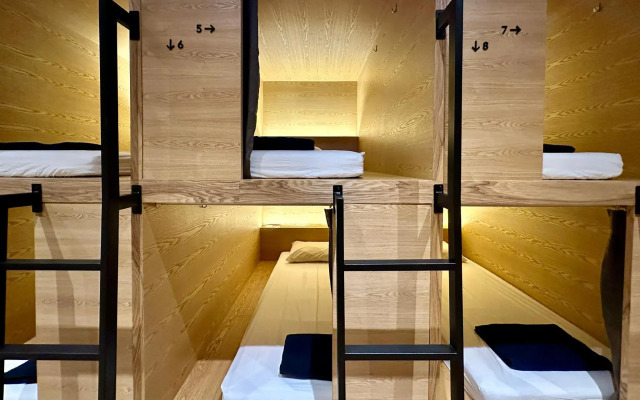 The Frame Guesthouse - Hostel