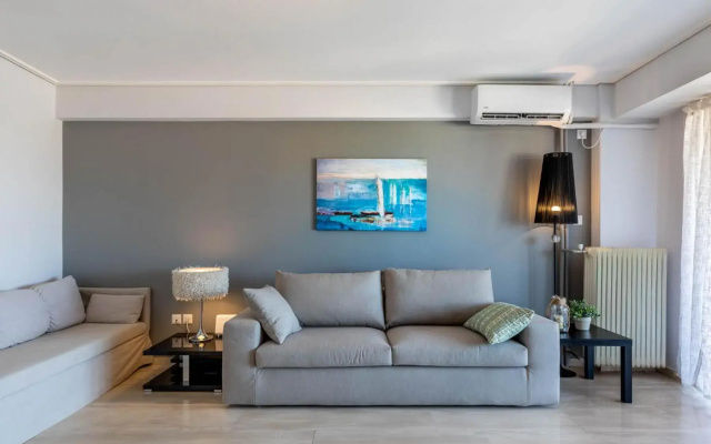 Four Seasons Sea View Apartment