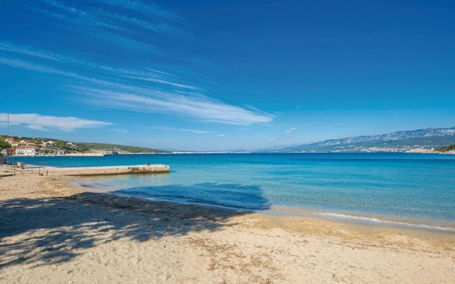 Awesome Home in Malinska With Wifi and 1 Bedrooms
