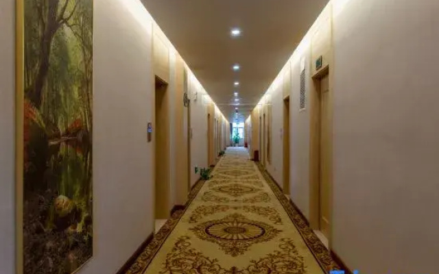 Vienna Hotel (Wuhan Tangxunhu)