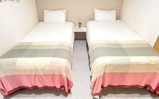 YM Hotel-Sugamo