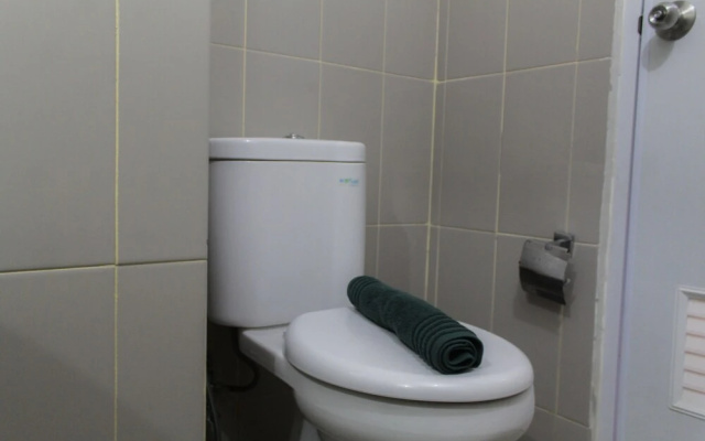 Stylish and Modern Studio Apartment at Bintaro Plaza Residence