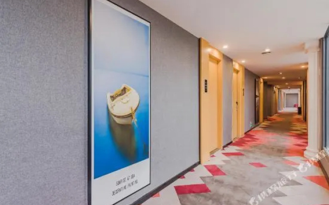 Borrman Hotel (Chenjiang Avenue, Zhongkai, Huizhou）