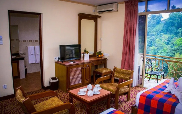 Hotel Lakefield