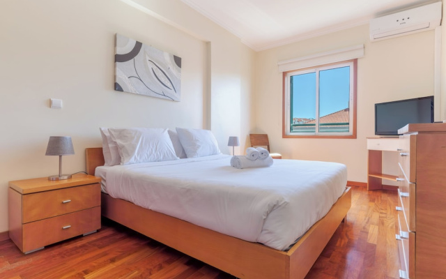 Ivana Apartment by HR Madeira