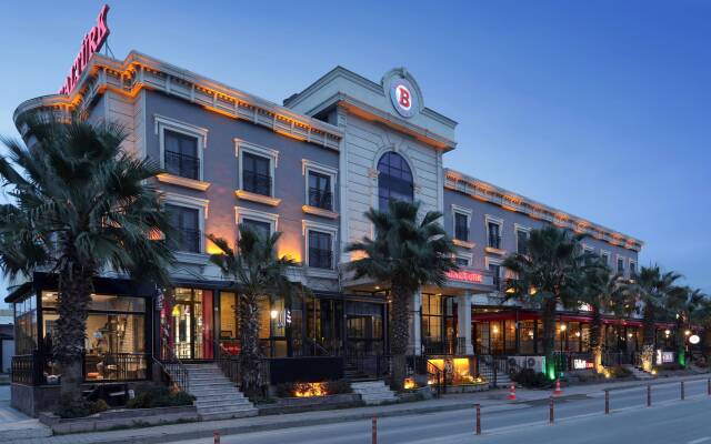 Balturk Hotel Izmit Турция, Измит - отзывы, цены и фото номеров - забронировать отель Balturk Hotel Izmit онлайн вид на фасад