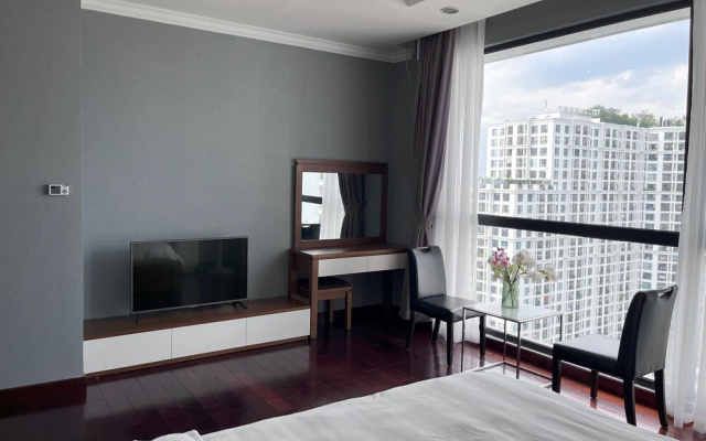 Mai-homestay Royal City 3 bedrooms