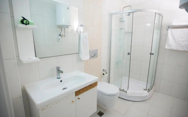 Lovely Flat in Didim With Shared Pool Sauna Gym