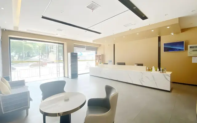 7Days Inn Chain Hotel (Changsha Yinpenling Liugoulong Subway Station)