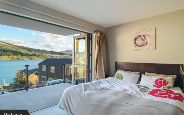 Alpine Village - 2 Bedroom Executive Apartment