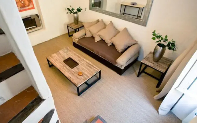 Boutique Village No. 6