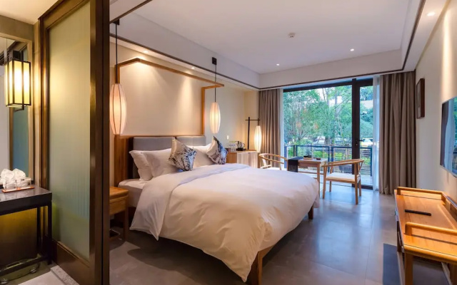 Admirable day Hotel