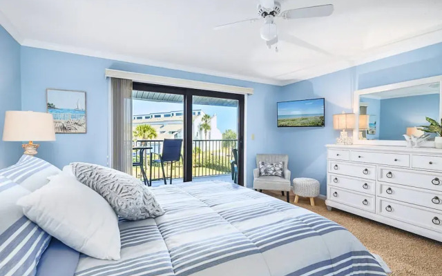 Sea Winds 51 by Distinctive Beach Rentals