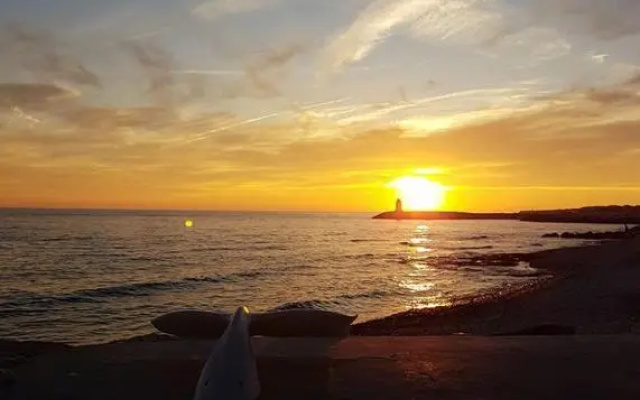 A 2 pas de la Mer