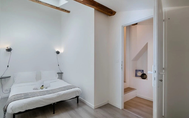 Heart Panier - Charming Atypical Duplex