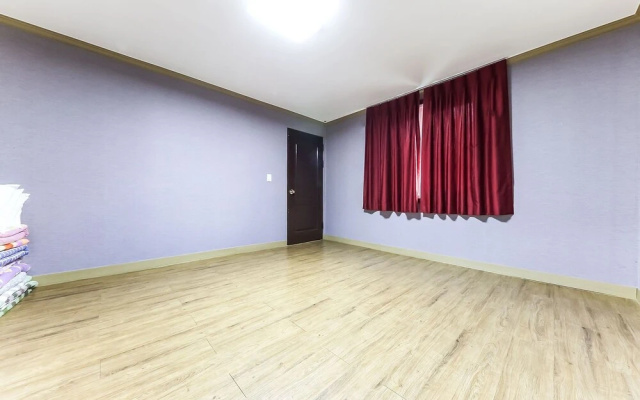 Daejeon Yuseong Hotel141