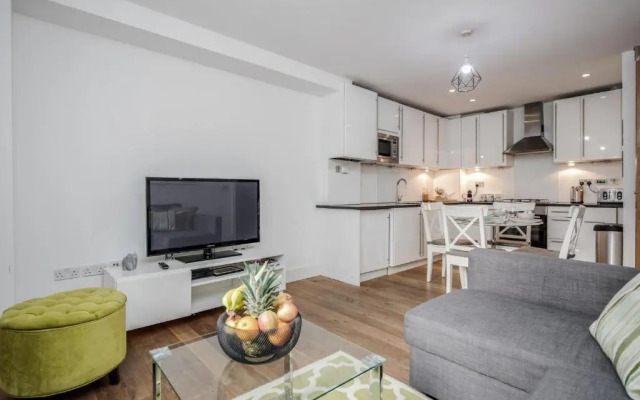 The Heart of Covent Garden Sleeps 4