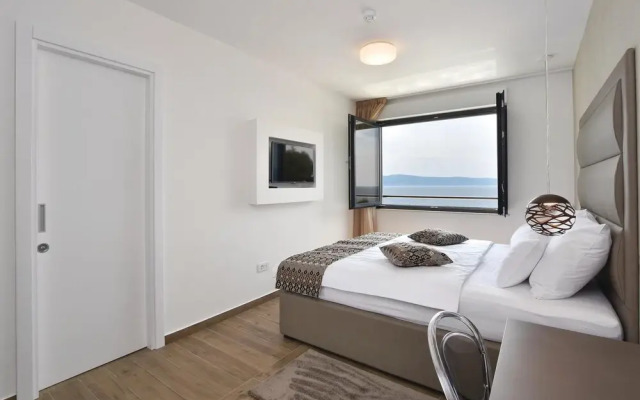 Amazing Home in Omis With Sauna, Wifi and 5 Bedrooms