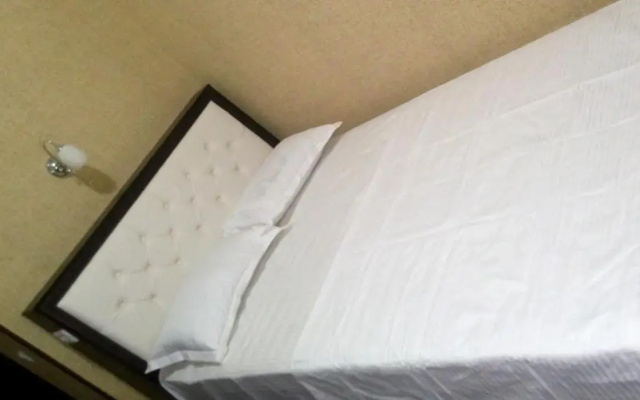 Hotel Bek