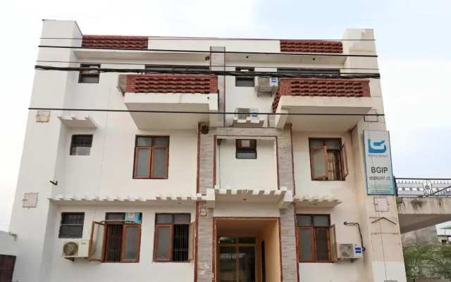 Hotel Sky View By OYO Rooms