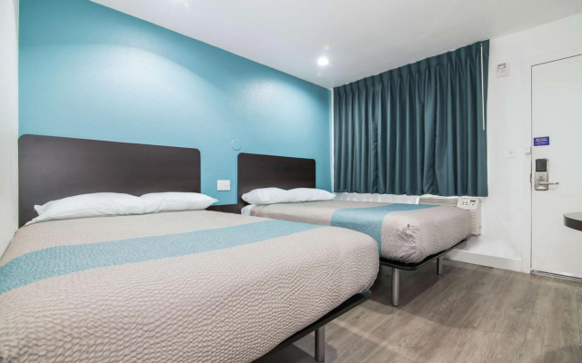 Motel 6 Moreno Valley - Riverside March Air Base