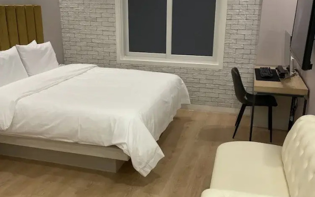 普莱尔酒店(Plaire Hotel)