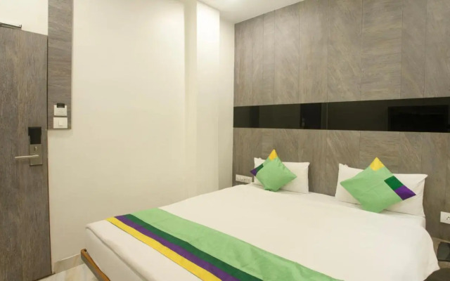 Treebo Urban, 1 Km From Railway Station