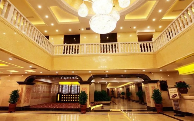 Dalian Tongbao Hotel