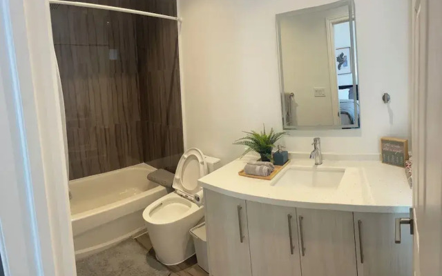 Bentley Commons Fallsview Towns