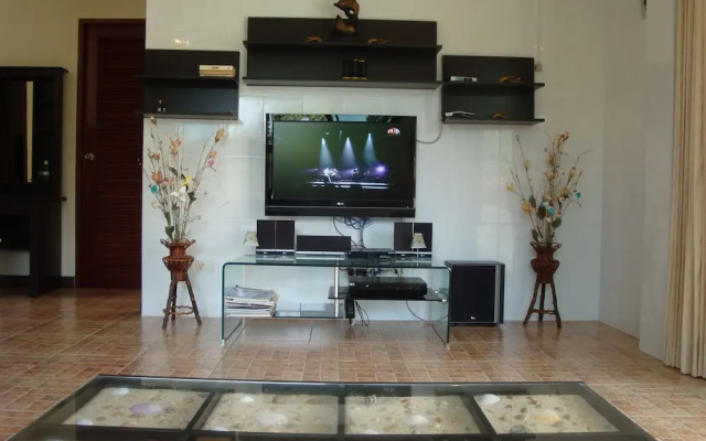 Baan Dork Bua Villa