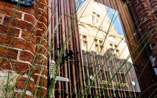 Отель Hostel 28 Бельгия, Брюгге - 1 отзыв об отеле, цены и фото номеров - забронировать отель Hostel 28 онлайн вид на фасад