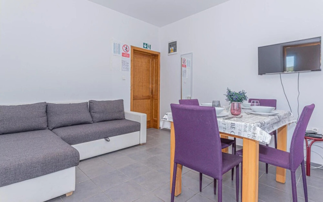 Awesome Apartment in Kanica With Wifi and 1 Bedrooms