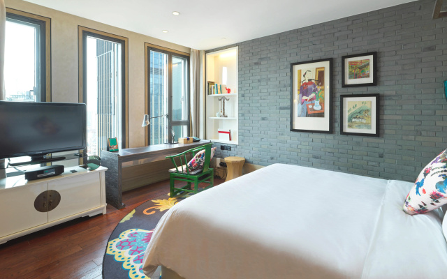 Hotel Indigo Shanghai on The Bund by IHG