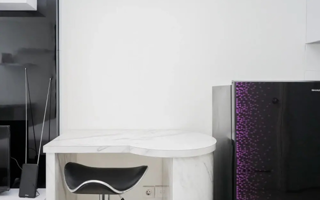 Strategic Studio Apartment at Tuscany Residence BSD City by Travelio