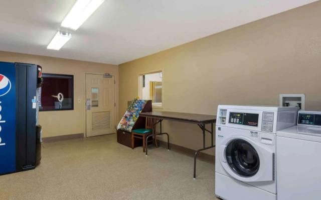 Extended Stay America Suites Orlando Theme Parks Vineland Rd