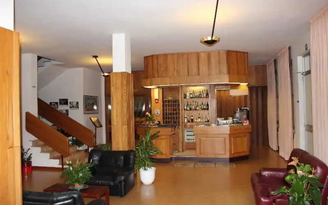 Hotel Eden