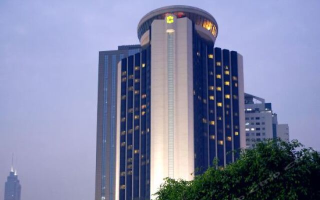 Отель Shangri-la Hotel, Shenzhen Китай, Шэньчжэнь - отзывы, цены и фото номеров - забронировать отель Shangri-la Hotel, Shenzhen онлайн вид на фасад