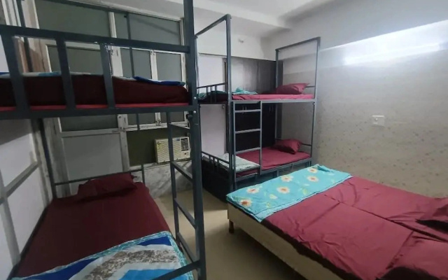 Vrindavan Bunk Hostel by Shiva - 5min Walk from Prem Mandir