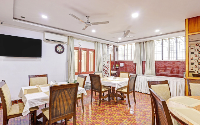 Super Townhouse Seethammadhara Junction Formerly Vijaya Residency