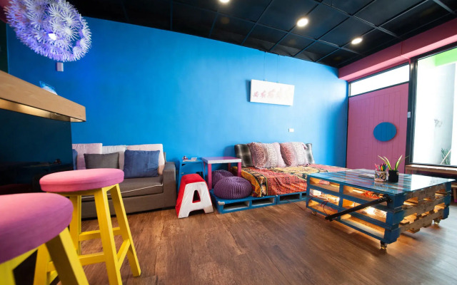 Aires Hostel