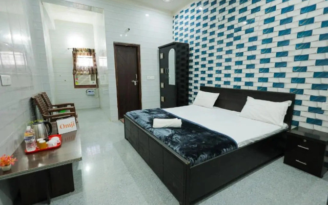 Omji Ashram Vrindavan