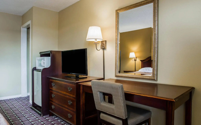 Rodeway Inn