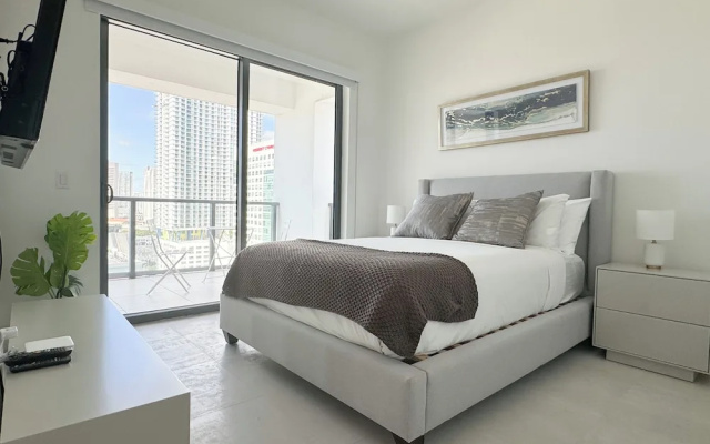 Luxury 3BR with Private Rooftop